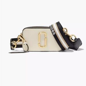 New with tags Marc Jacobs Snapshot